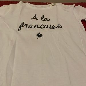 White Tee with “à la française” black print